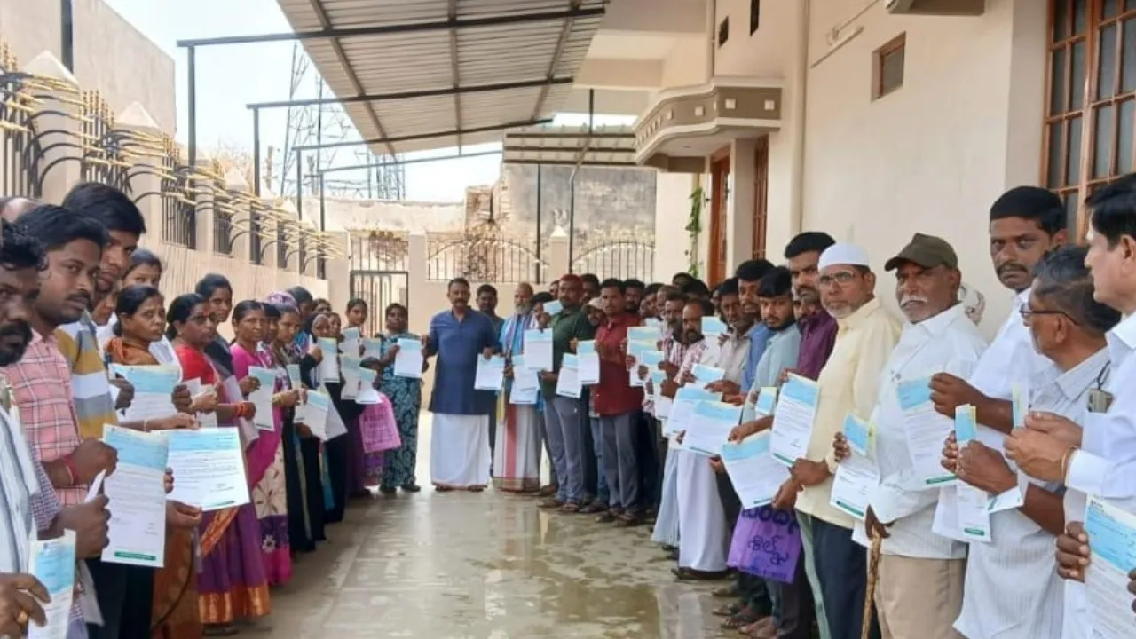 సీఎం సహాయనిధి పేదలకు వరం : ఎమ్మెల్యే బుడ్డా రాజశేఖర రెడ్డి