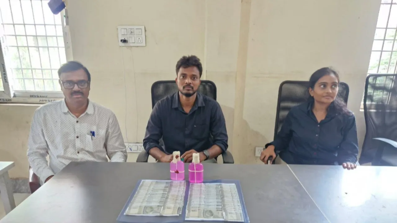 ఏసీబీ వలలో మరో అవినీతి అధికారి..