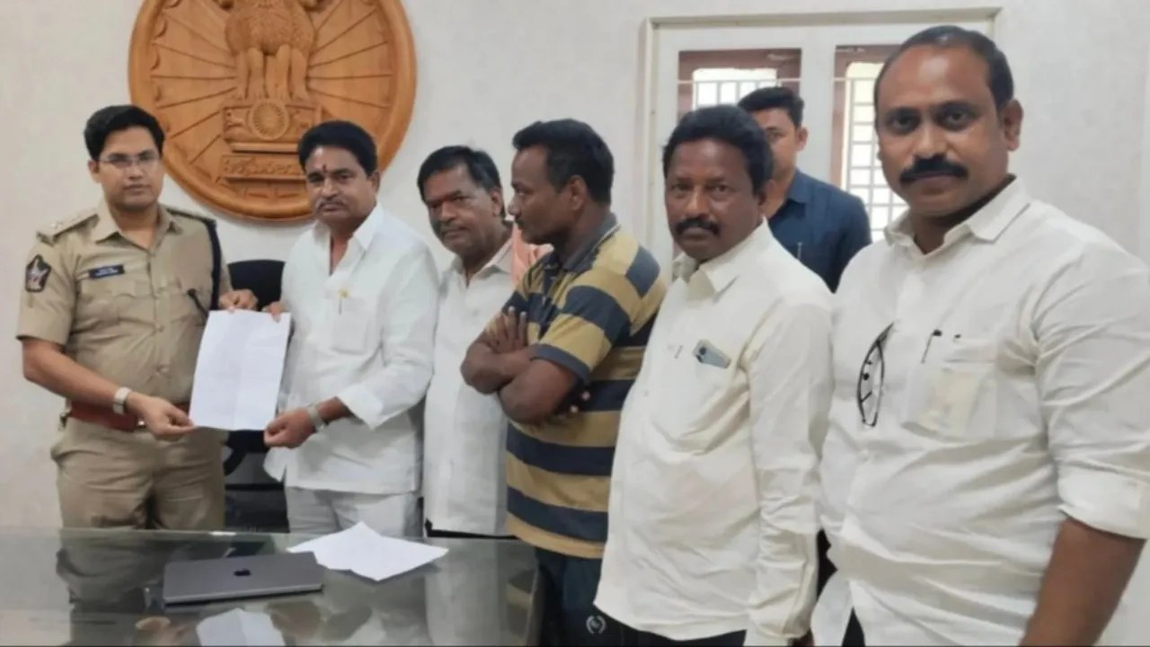 చాట్రాయి ఘటనపై ఉద్రిక్తత.. అనుదీప్ మృతి కేసులో సమగ్ర విచారణకు డిమాండ్