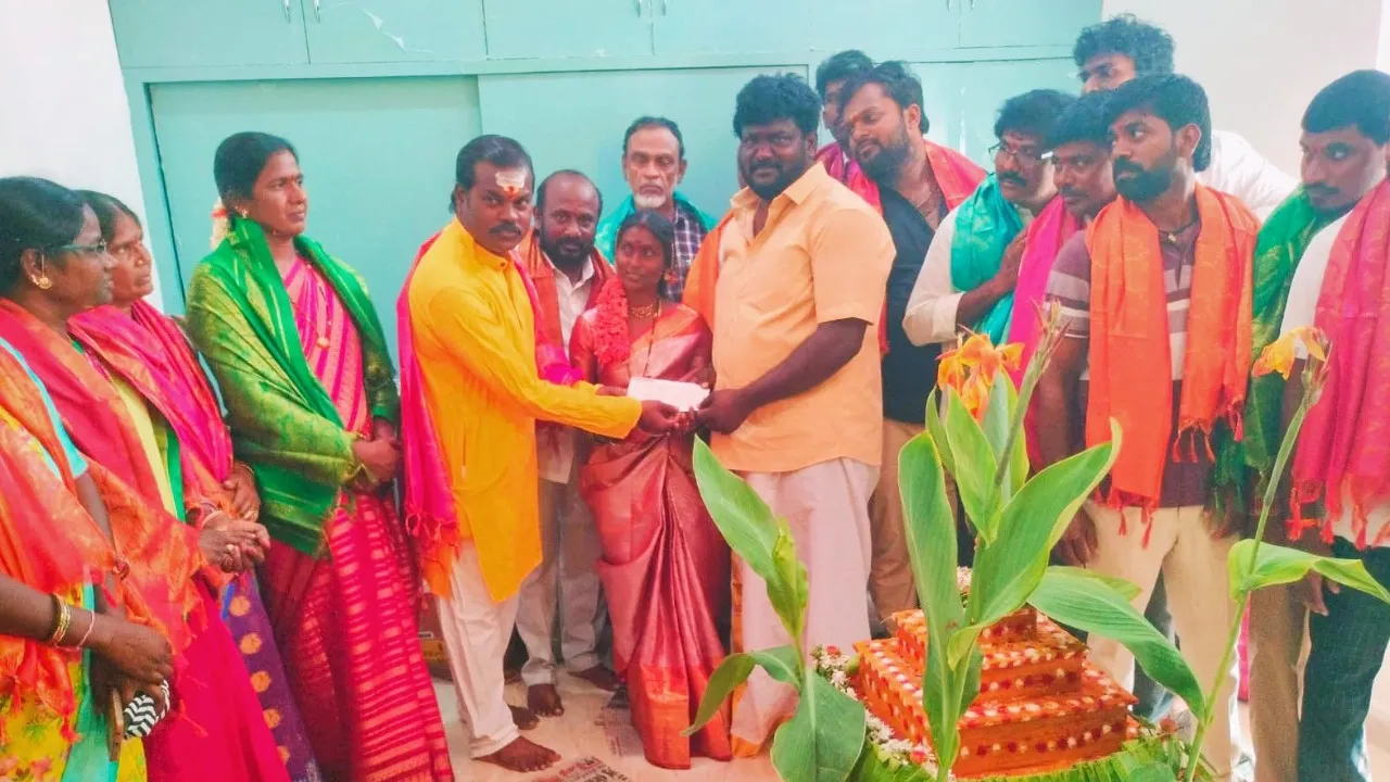 ఉరుమడ్లలో ఇందిరమ్మ ఇళ్ల గృహప్రవేశం  