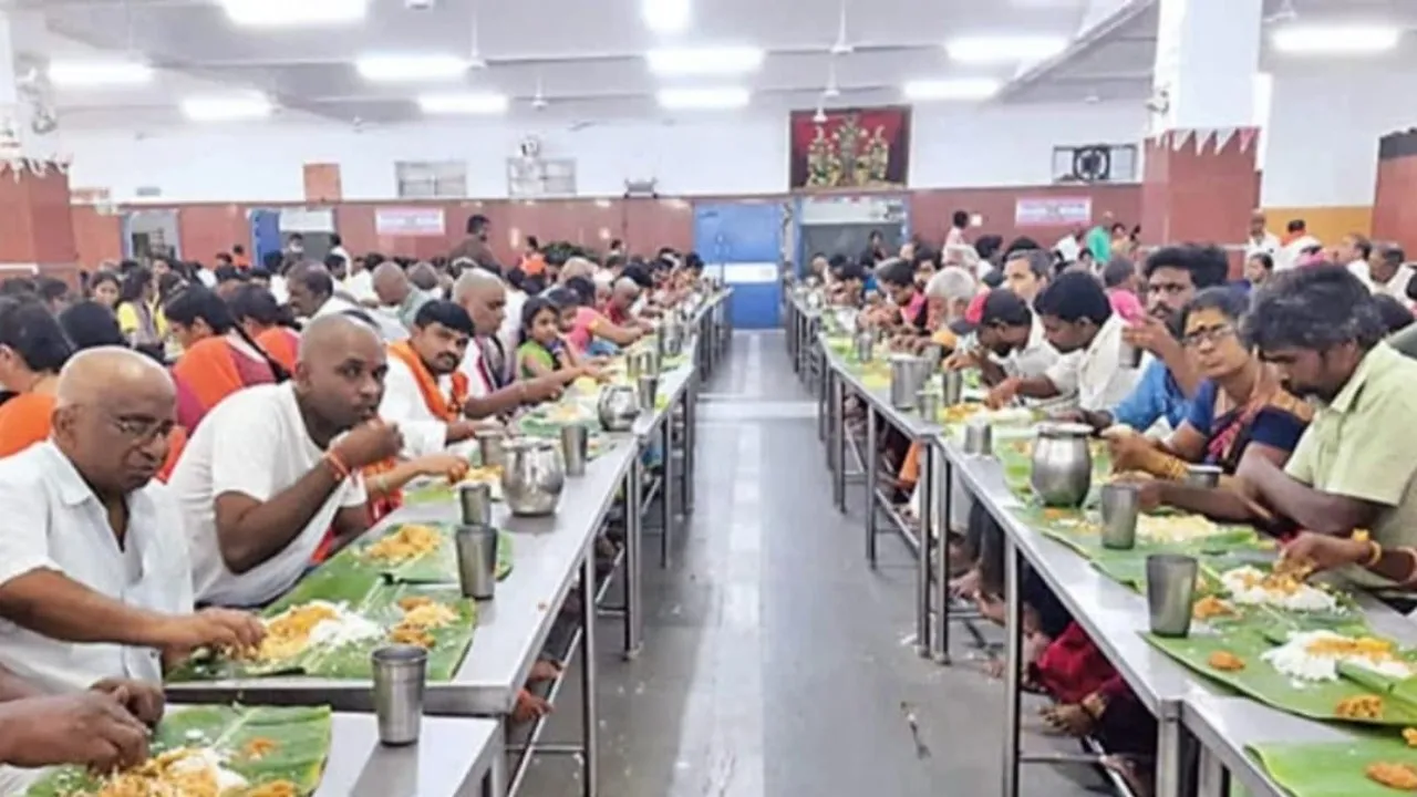 హోటళ్లు బంద్.. తిరుమల అన్నదాన సత్రంపై ఒత్తిడి
