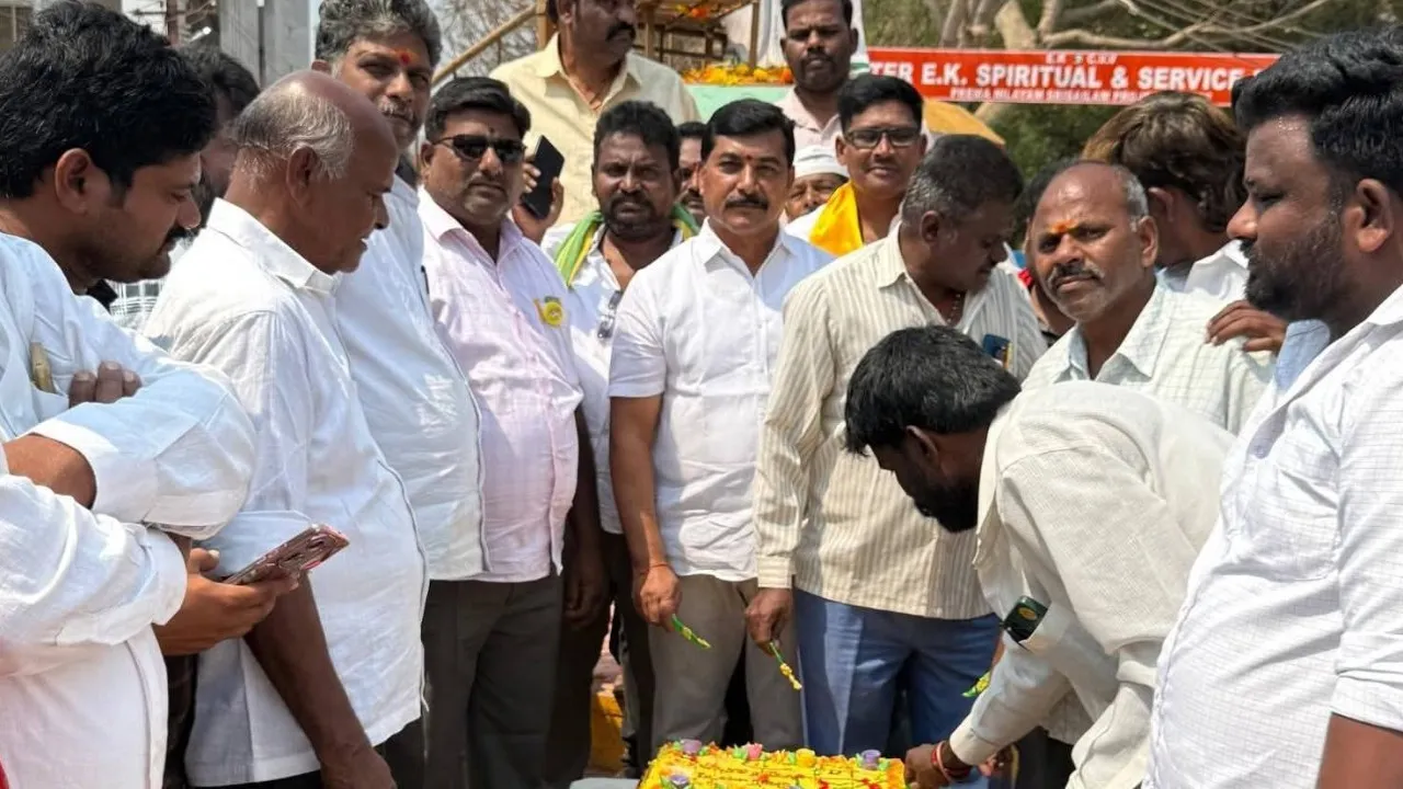 ఘనంగా  సుండిపెంటలో తెలుగుదేశం పార్టీ @44 వ దినోత్సవ వేడుకలు 