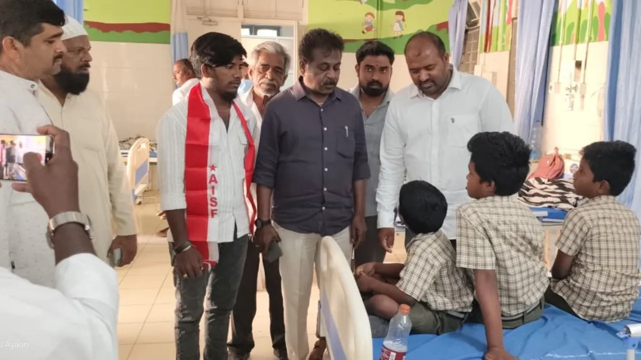 పుంగనూరు ప్రభుత్వ పాఠశాల మధ్యాహ్న భోజనం లో బల్లి ప్రత్యక్షం..