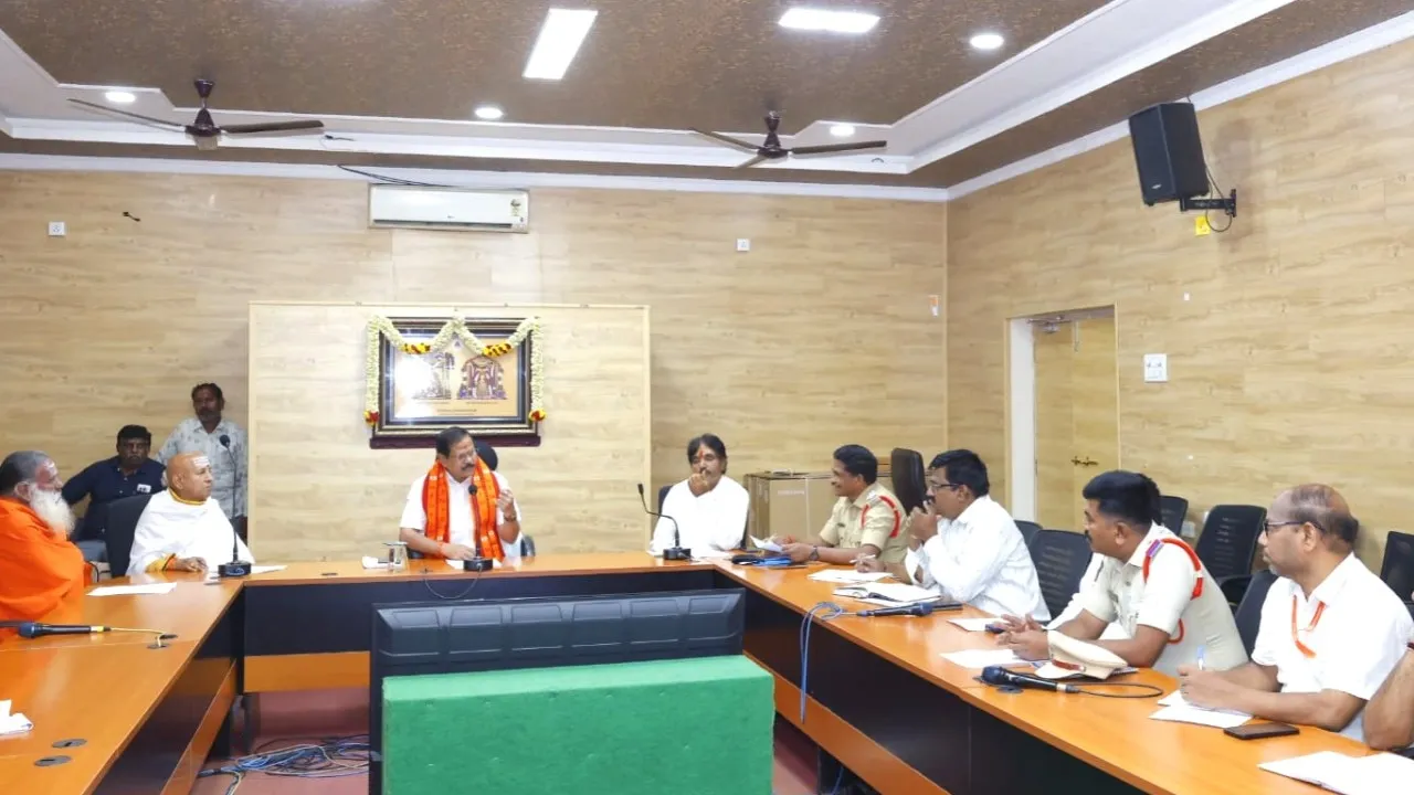 ఏప్రియల్ 7 న భ్రమరాంబికాకు  కుంభోత్సవం 