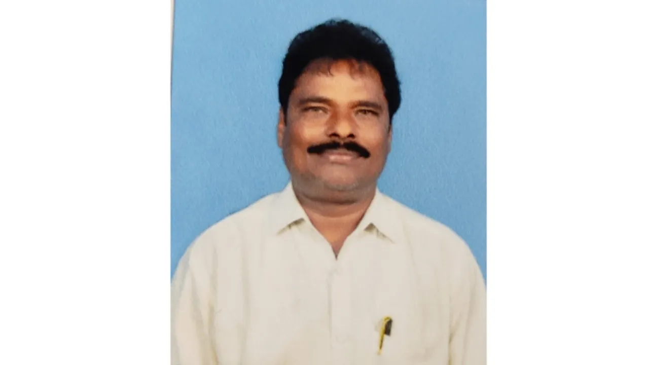 రైతుల డబ్బులు ఎవరి జేబుల్లోకి వెళ్తున్నాయి..?