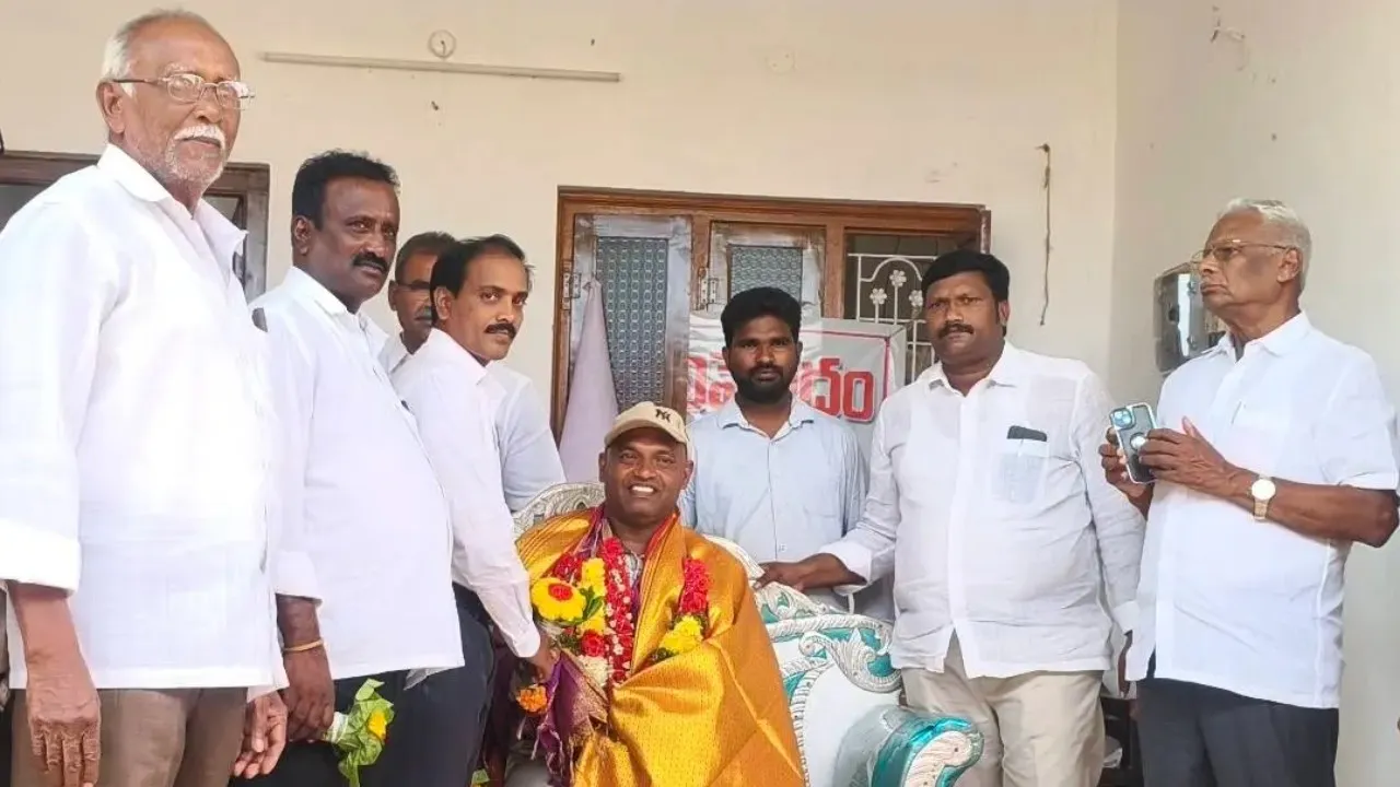 హార్టికల్చర్ అధికారి నరేంద్ర కుమార్‌కు ఘన సన్మానం