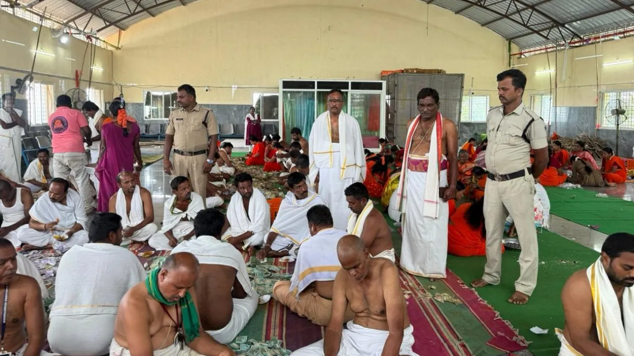 శ్రీ బోయకొండ గంగమ్మ దేవస్థానం హుండీ లెక్కింపు కోటి రూపాయలు పైగా ఆదాయం 