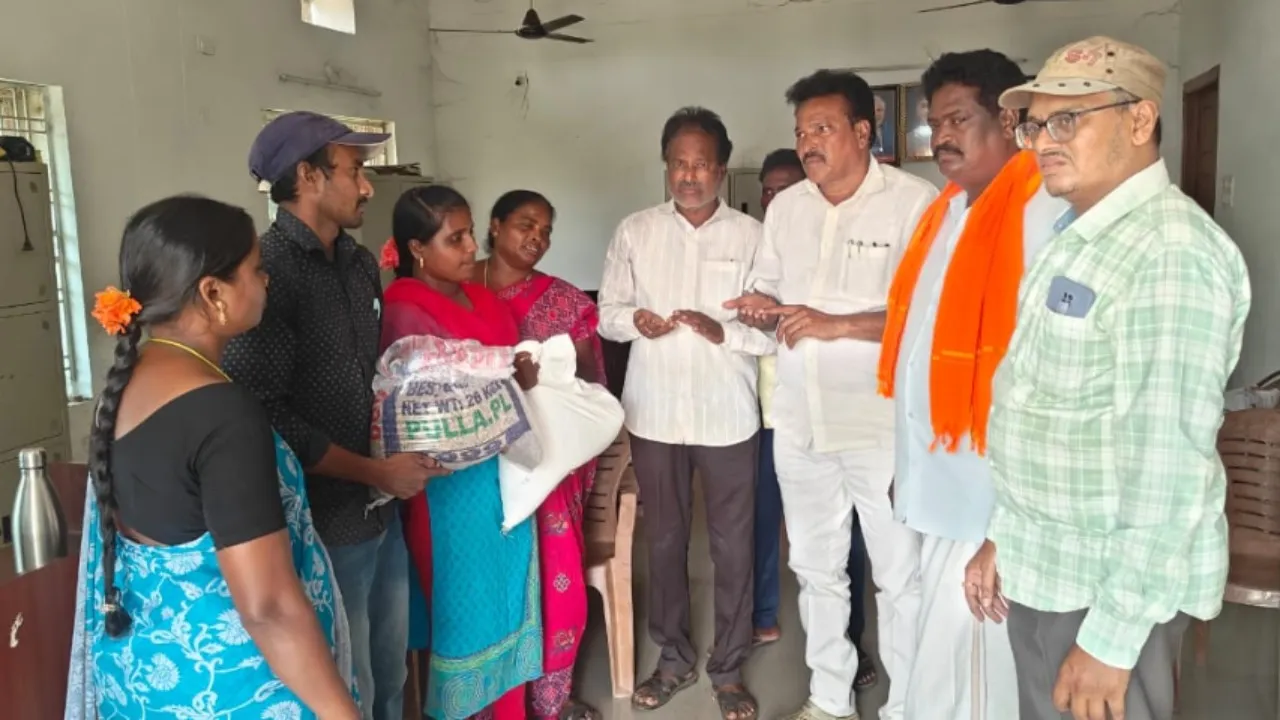 ప్రకృతి వ్యవసాయం వైపు రైతులు అడుగులు వేయాలి మోరంపూడి శ్రీనివాసరావు 