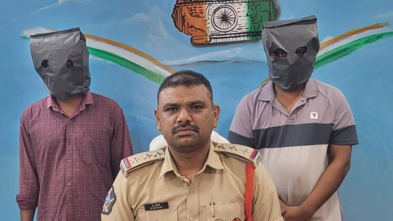 ఒంటరి మహిళపై అత్యాచారం ఇద్దరు అన్నదమ్ముల అరెస్ట్ 
