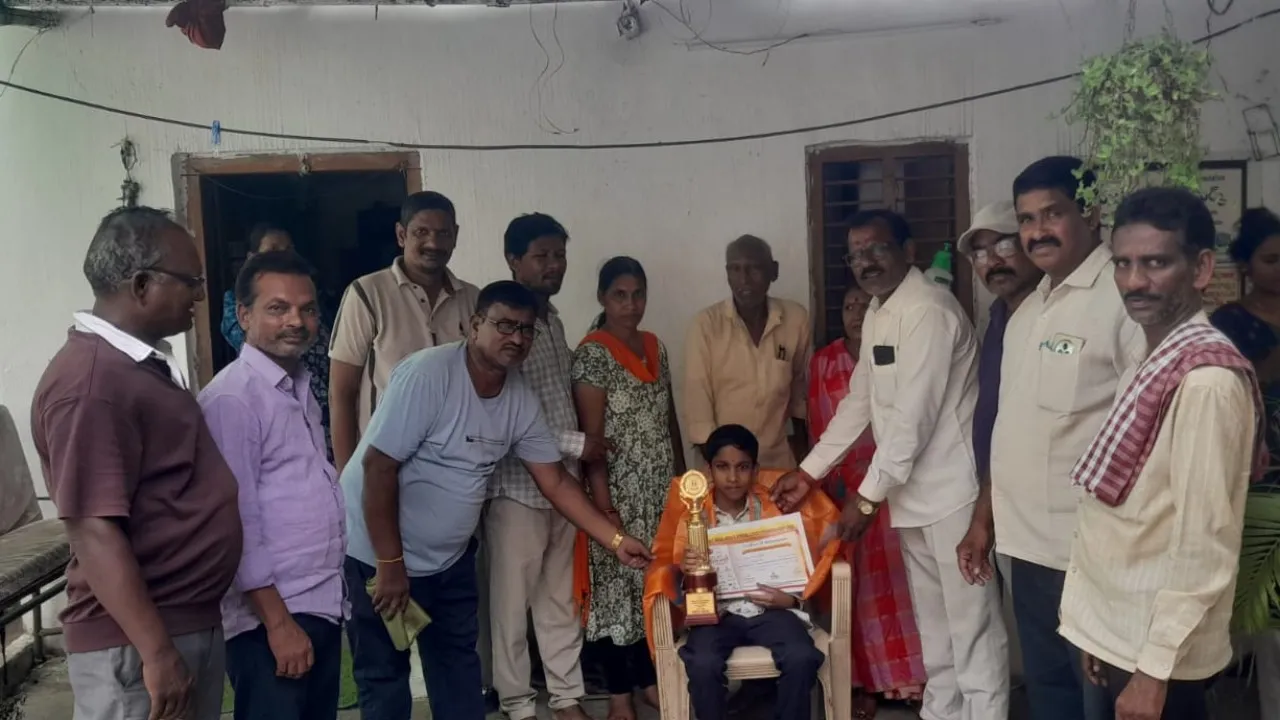 ​ జాతీయ చెస్ ఛాంపియన్ వేముల అర్జున్‌కు ఘన సన్మానం