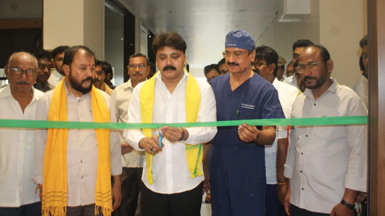 చింతలపూడిలో ఉచిత వైద్య శిబిరం ప్రారంభం
