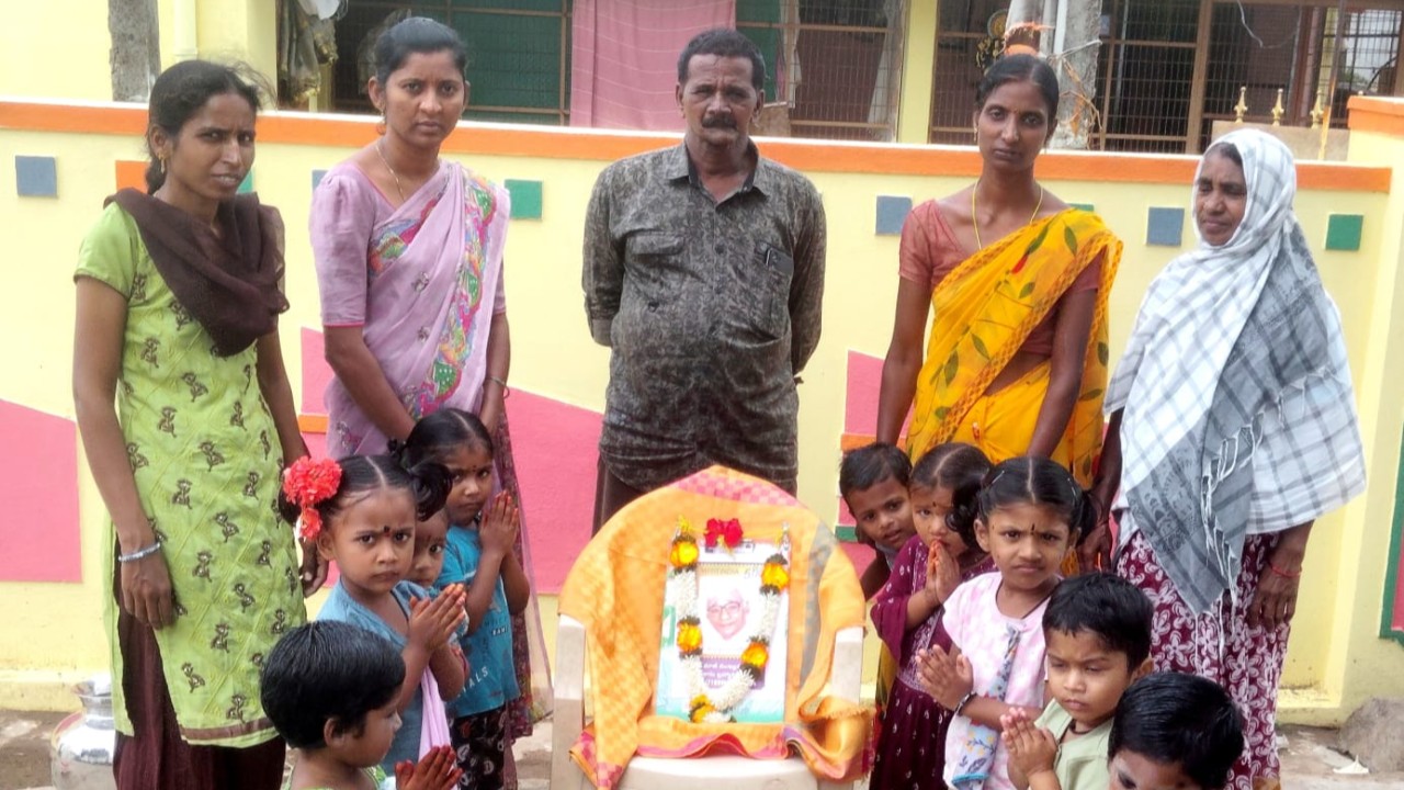 పెనుగొలనులో కాసు బ్రహ్మానందరెడ్డి 117వ జయంతి వేడుకలు ఘనంగా నిర్వహణ