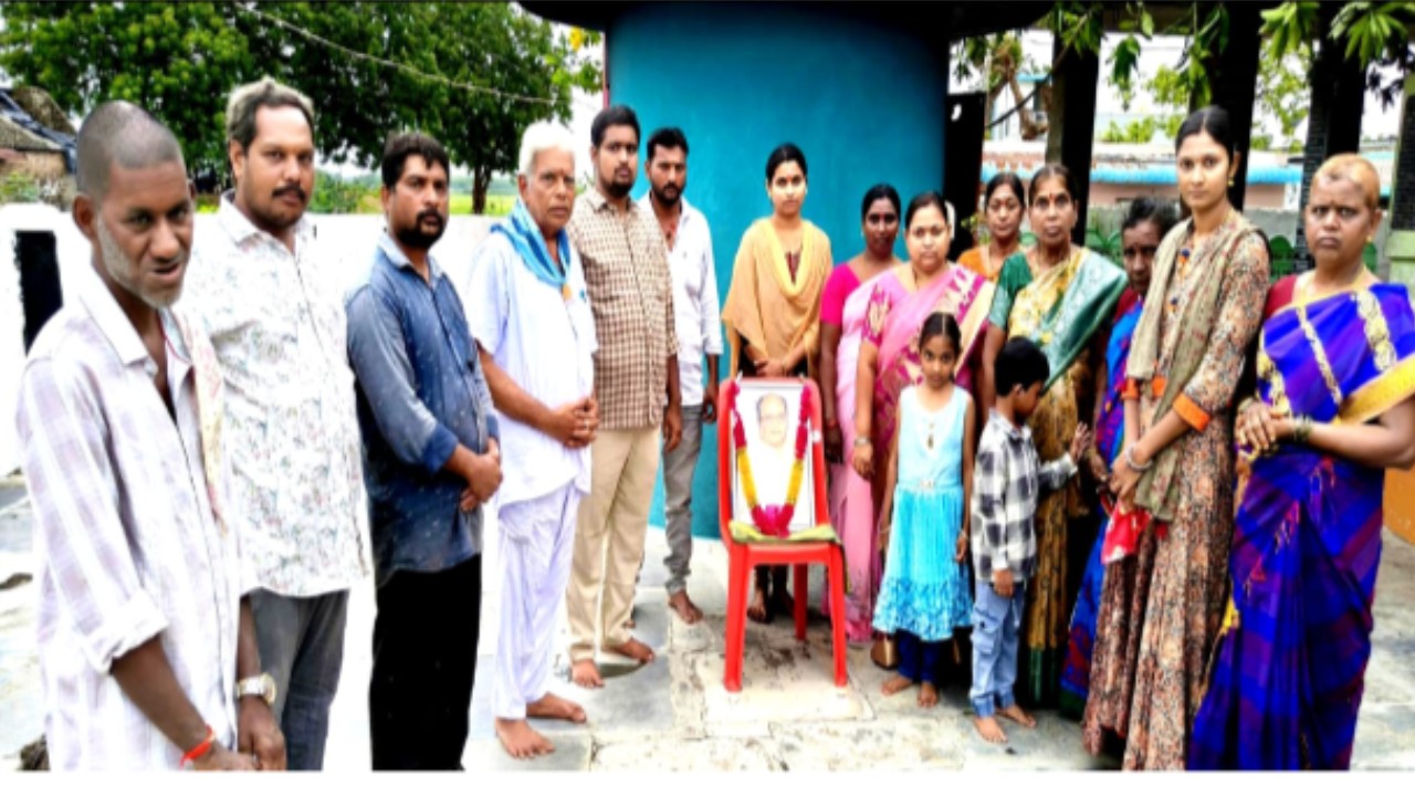 పెనుగొలనులో ఘనంగా సినారె జయంతి వేడుకలు  శిరిడి సాయిబాబా సేవా కమిటీ ఆధ్వర్యంలో నివాళులు.. సాహిత్య సేవలను స్మరించిన వక్తలు