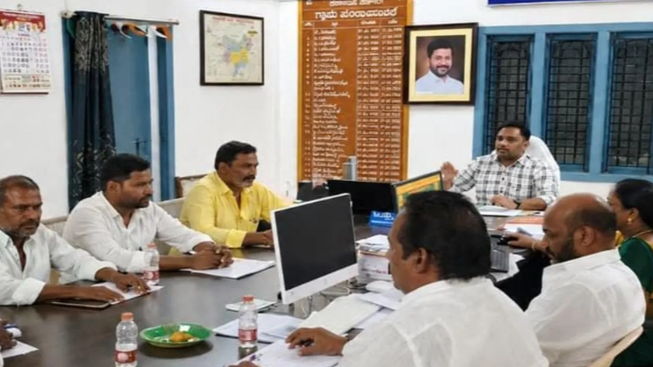 ​పారదర్శక ఓటర్ల జాబితాయే లక్ష్యం : తహసీల్దార్ విజయ్ కుమార్  