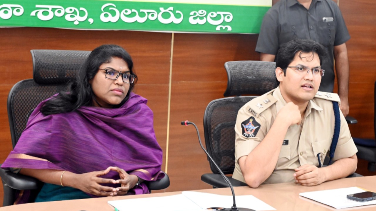 ఏలూరు జిల్లాలో రహదారి ప్రమాదాల నివారణకు ప్రత్యేక చర్యలు: కలెక్టర్ వెట్రిసెల్వి