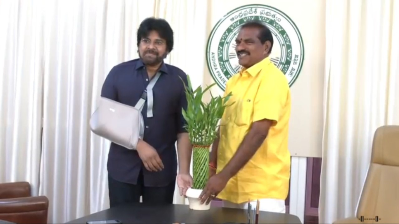 ఉప ముఖ్యమంత్రి పవన్ కల్యాణ్‌తో మంత్రి నిమ్మల రామానాయుడు భేటీ