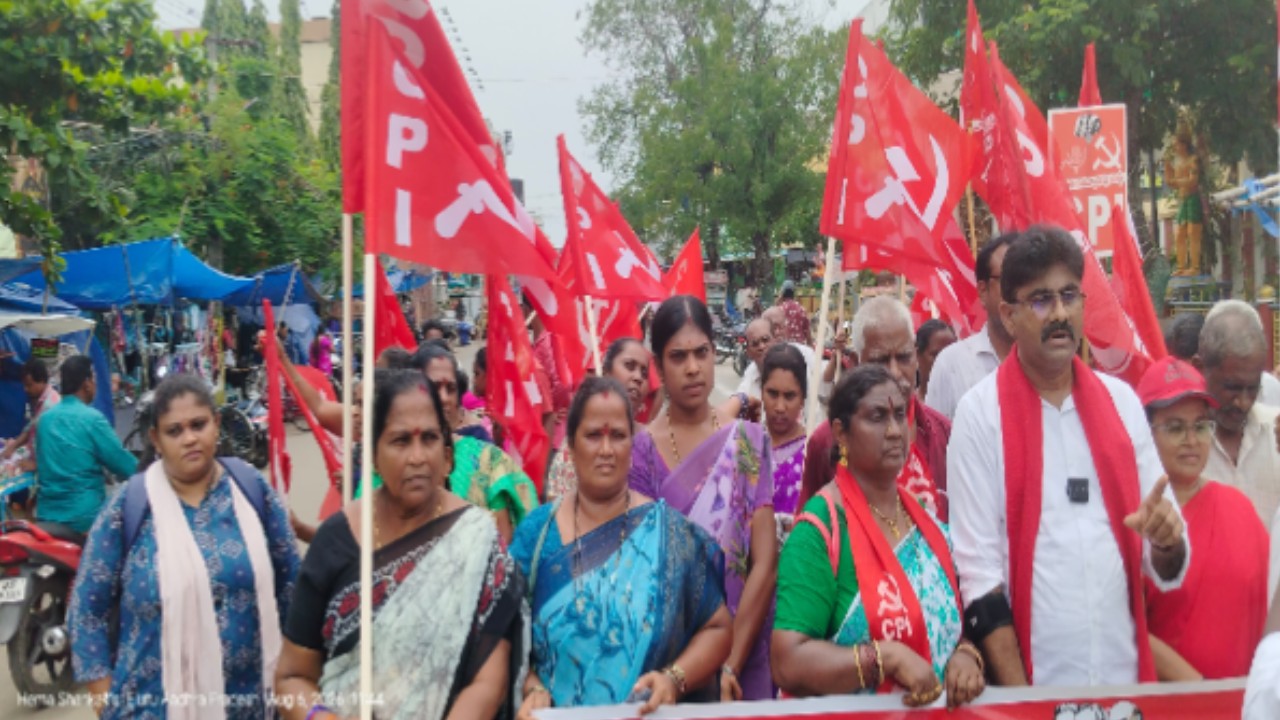 పాలకులను నిలదీయాలని సీపీఐ ప్రచార జాతా ప్రారంభం