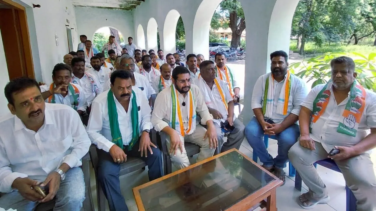 కడెం ఆయకట్టు నీటి విడుదలపై BRS, BJP అసత్య ప్రచారం