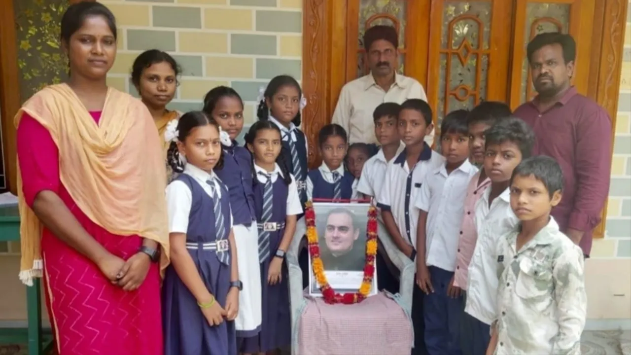 రాజీవ్ గాంధీ జయంతి వేడుకలు ఘనంగా