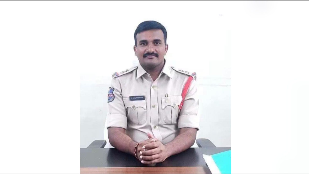 కేసులో సాయం చేస్తానంటూ రూ.30 వేల లంచం డిమాండ్‌.....