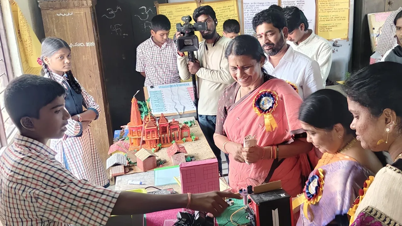 గణిత–విజ్ఞాన మేళాలో విద్యార్థుల ప్రతిభ