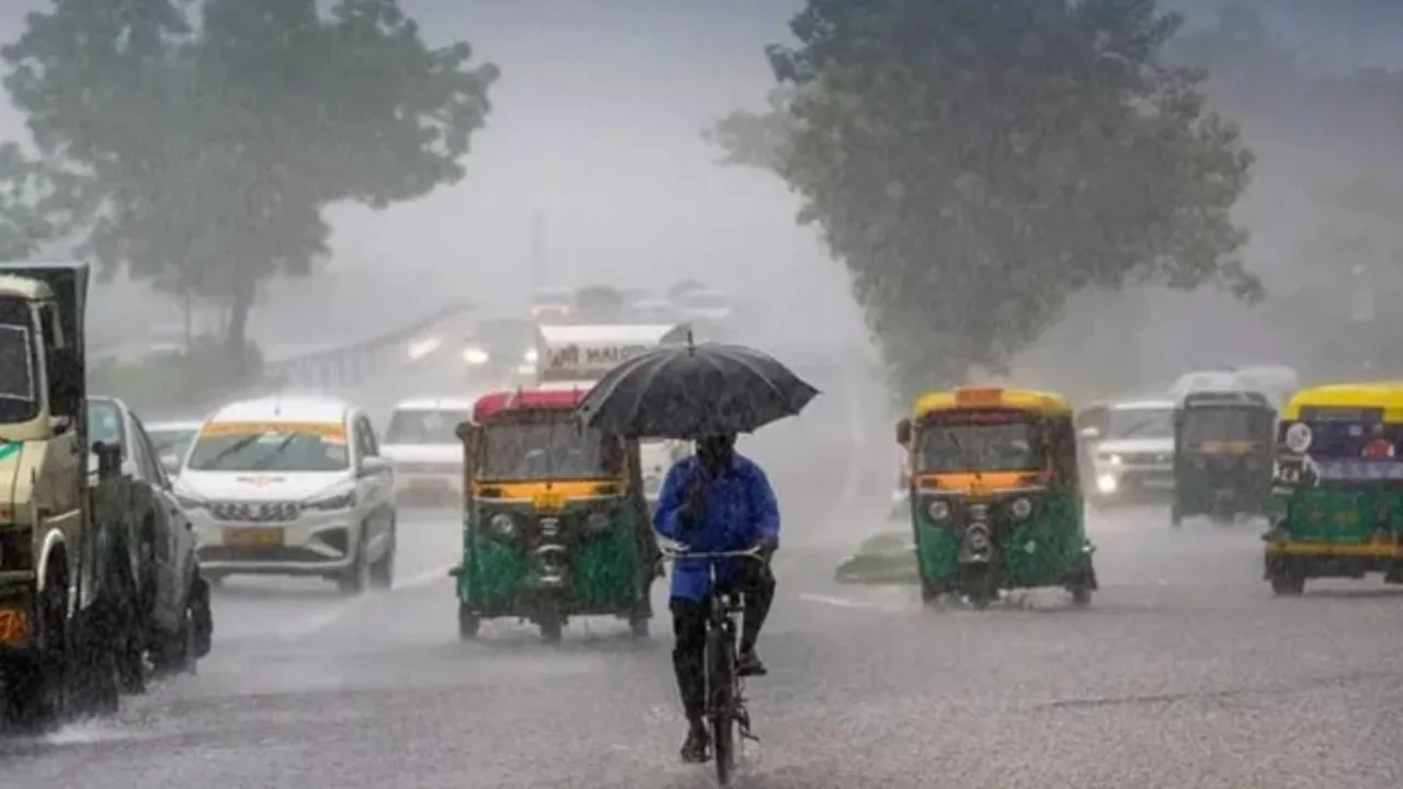 తెలుగు రాష్ట్రాల్లో భారీ వర్షాలు.. ఎల్లో అలర్ట్ జారీ