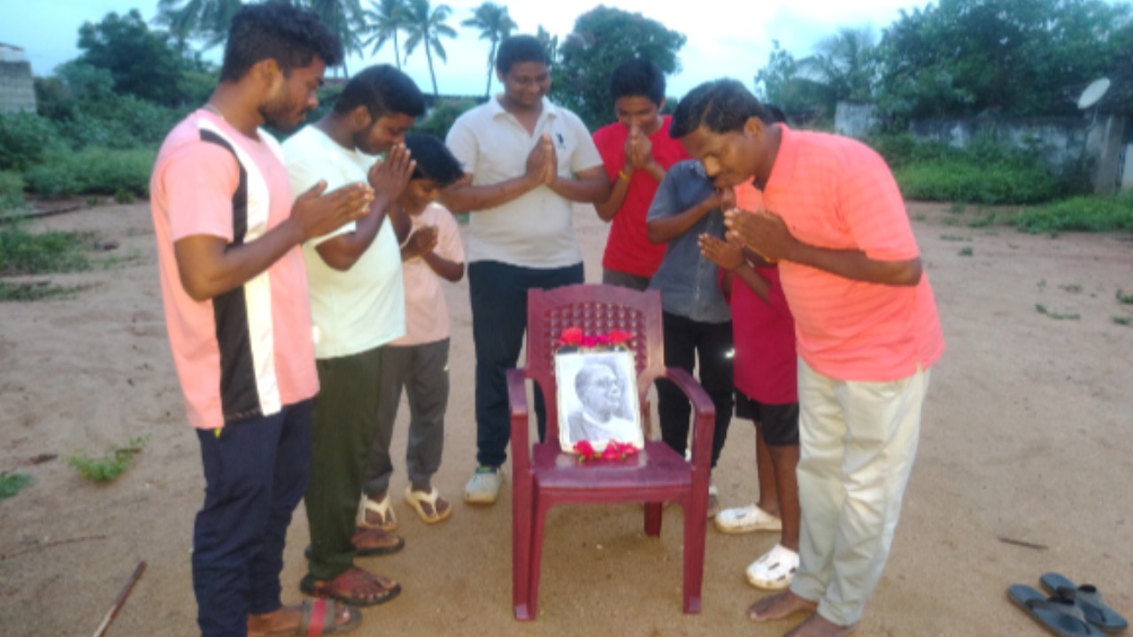 కొండపర్వలో ఘనంగా టంగుటూరి ప్రకాశం పంతులు జయంతి వేడుకలు