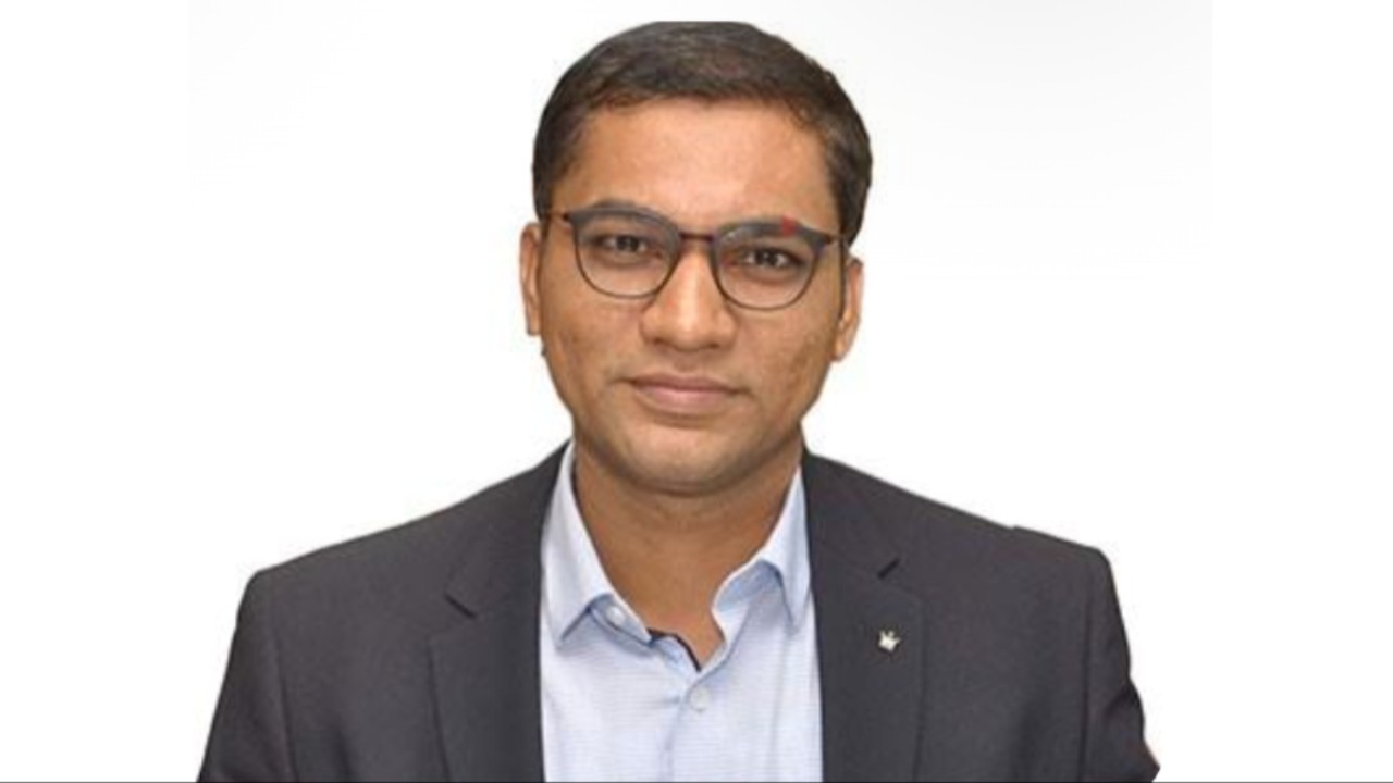 గిరిజన గుడిసె నుంచి ఐఏఎస్ స్థాయికి..