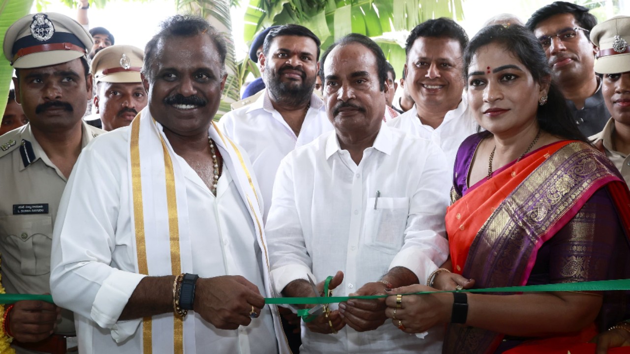 మహిళల భద్రతకు పెద్దపీట..