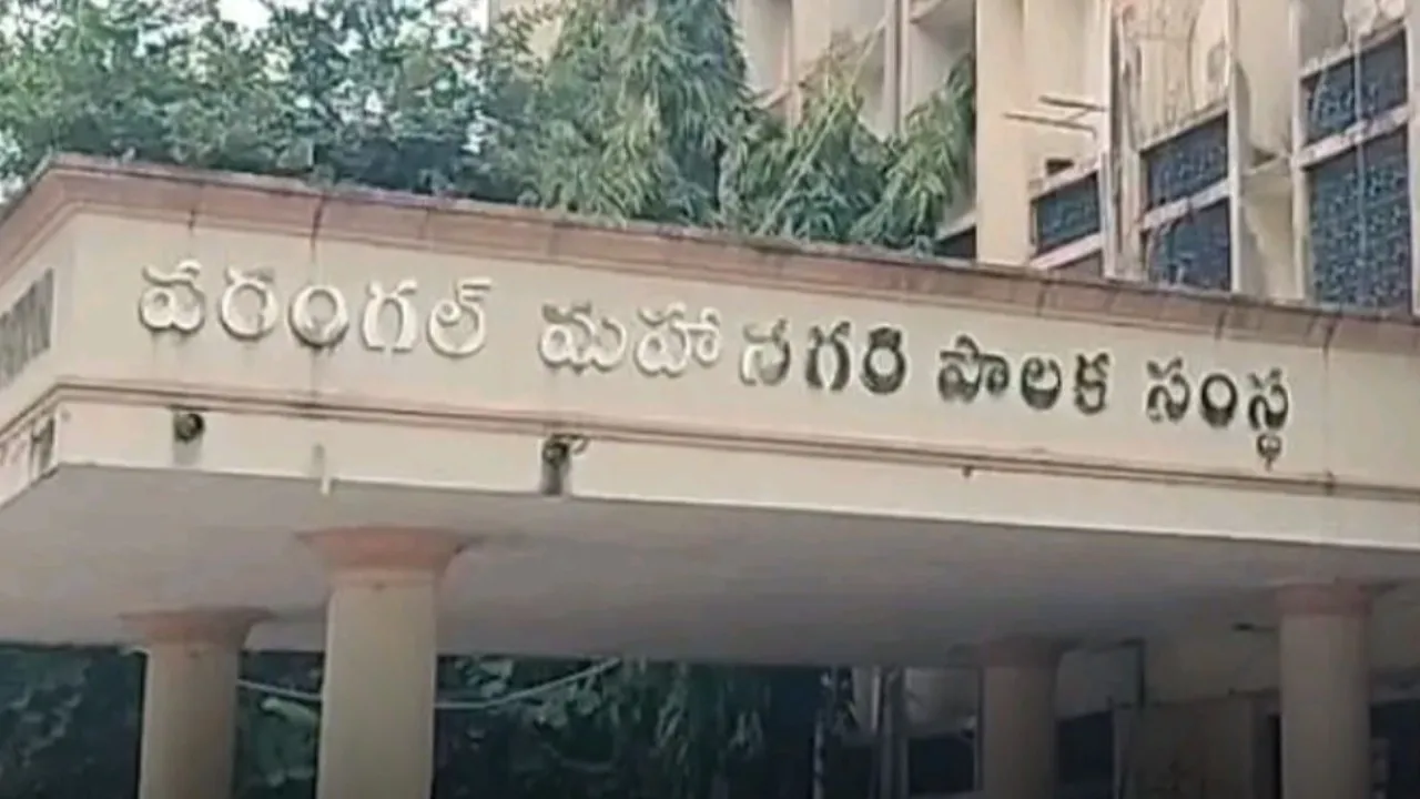 వరుస వర్షాలతో శిథిల భవనాలపై అప్రమత్తత