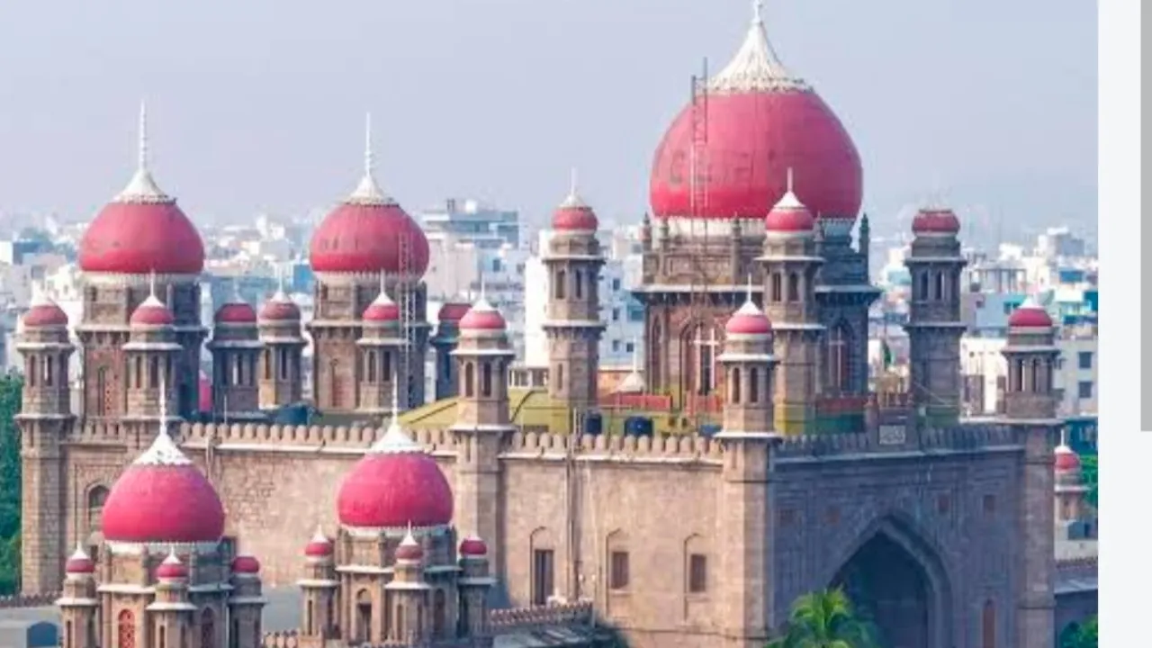 వారెంట్లు ఉన్నా  విదేశాలకు వెళ్తారా?