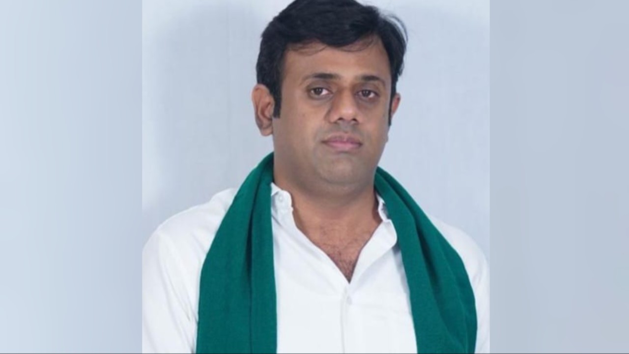 కరువు మండలాలను వెంటనే ప్రకటించి రైతులను ఆదుకోవాలి
