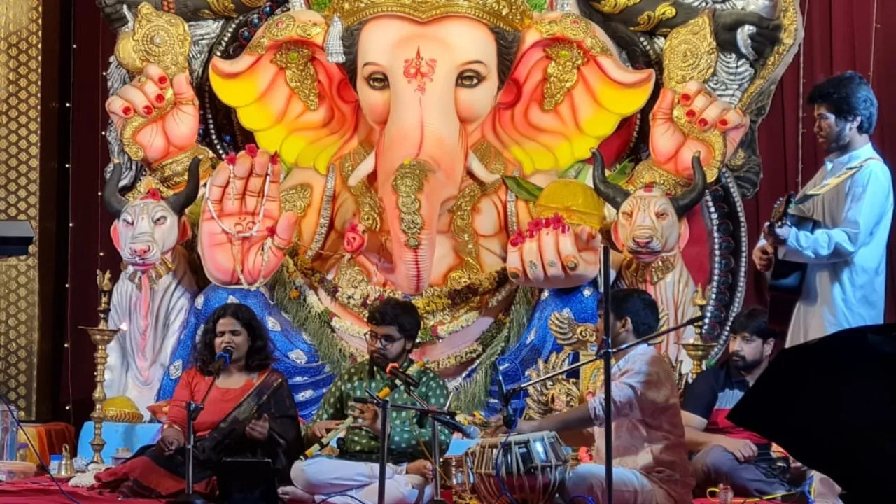 ఆదర్శనగర్ గణపతి ఉత్సవాల మహోత్సవం అలరించిన సంగీత విభావరి