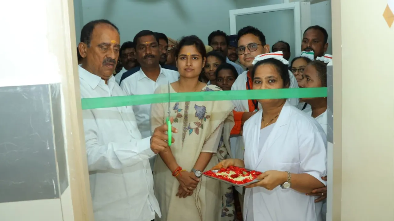 పరకాల 100 పడకల ప్రభుత్వ ఆసుపత్రిలో ఓపీ సేవలు ప్రారంభం